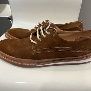 Congnac color suede shoes